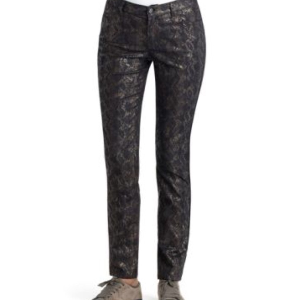 Almost Famous Skinny metallic 👖 Jeans